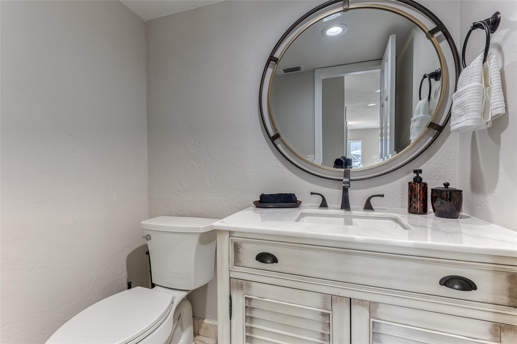 616 1st Key, Fort Lauderdale FL 33304