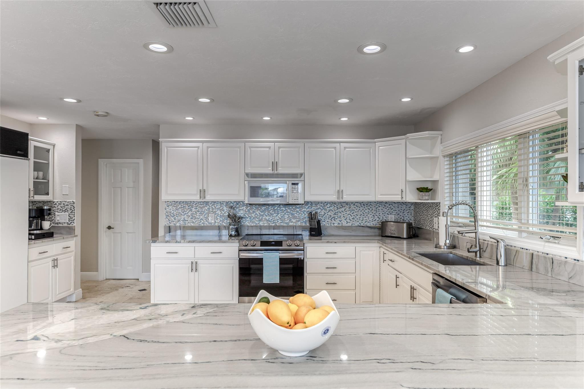 616 1st Key, Fort Lauderdale FL 33304