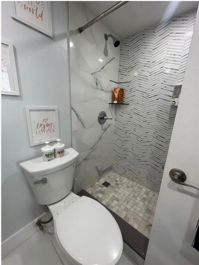 2350 NE 135th #203, North Miami FL 33181