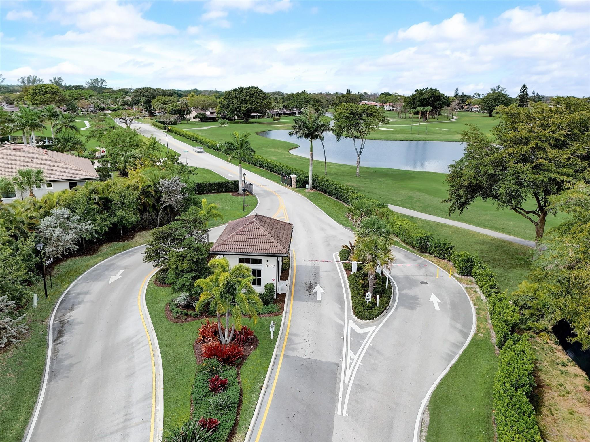 9278 Vista Del Lago F #31f, Boca Raton FL 33428