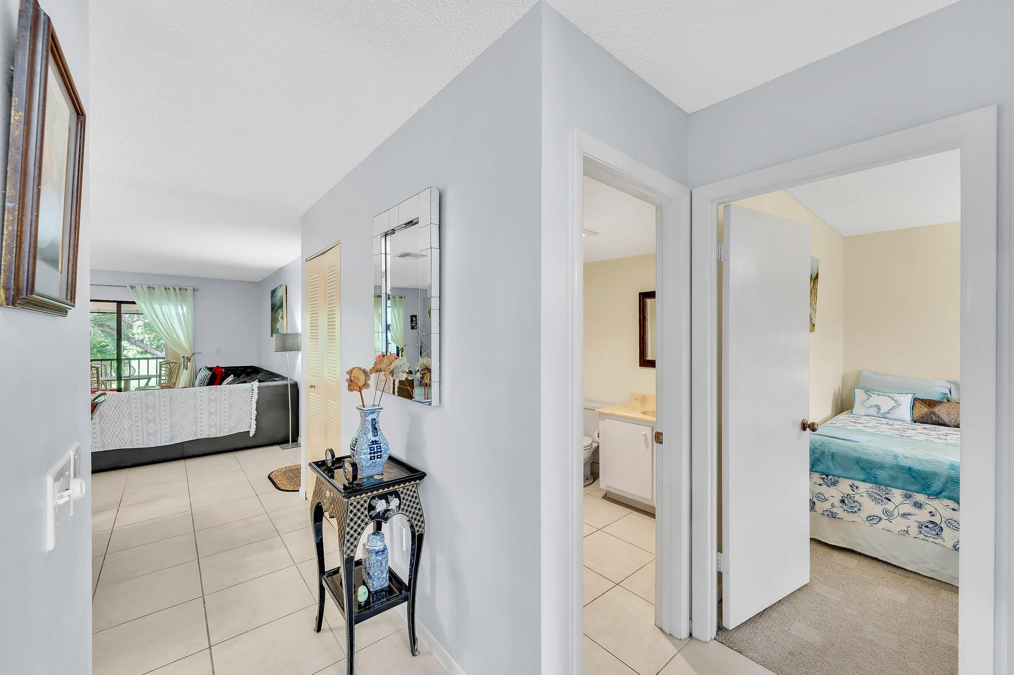 9278 Vista Del Lago F #31f, Boca Raton FL 33428