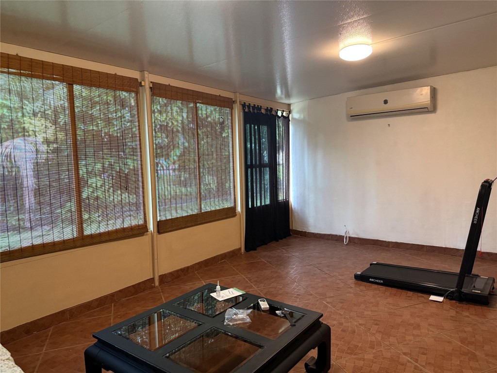 8121 SW 8th, North Lauderdale FL 33068