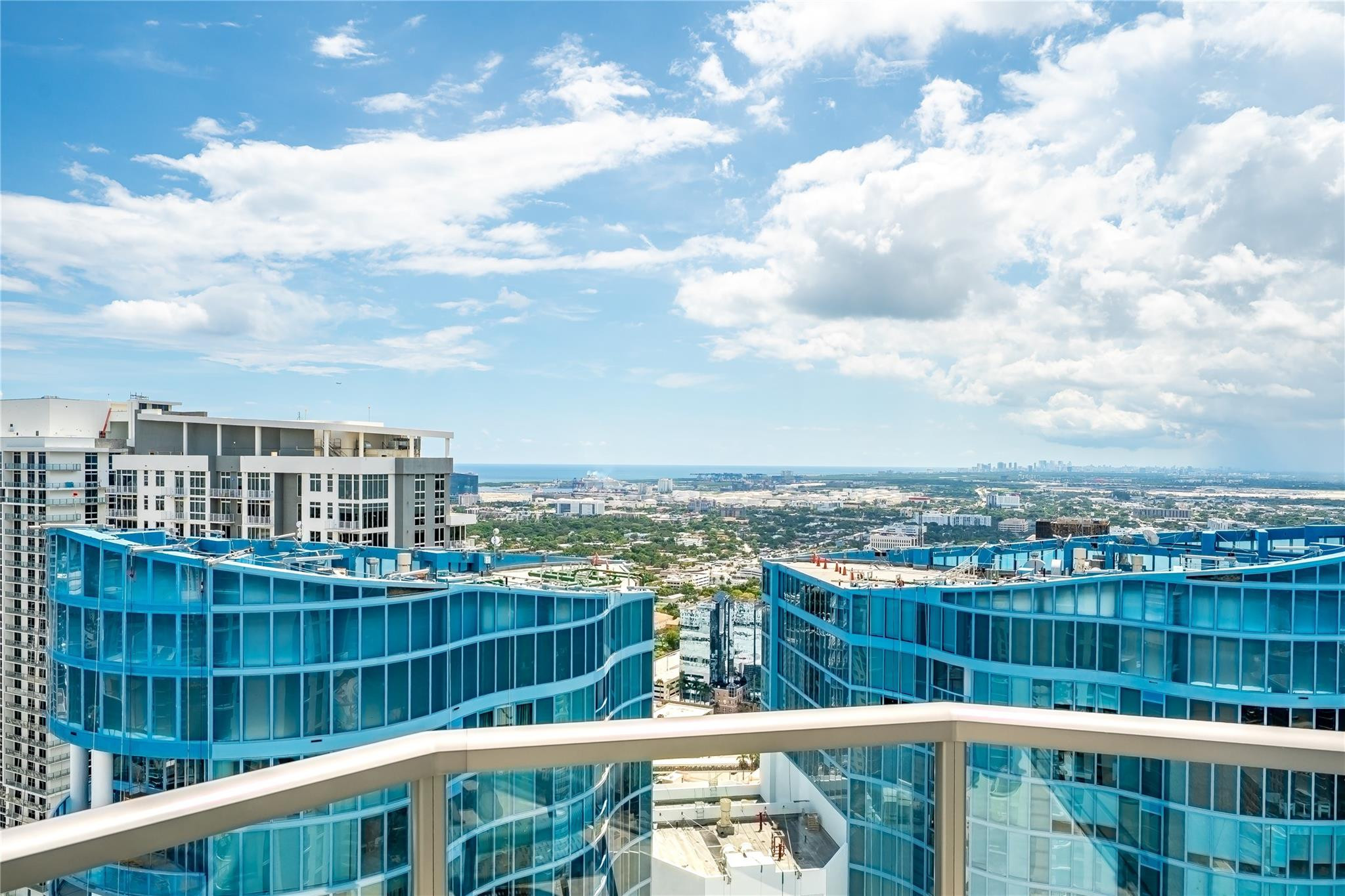 100 E Las Olas #4604, Fort Lauderdale FL 33301