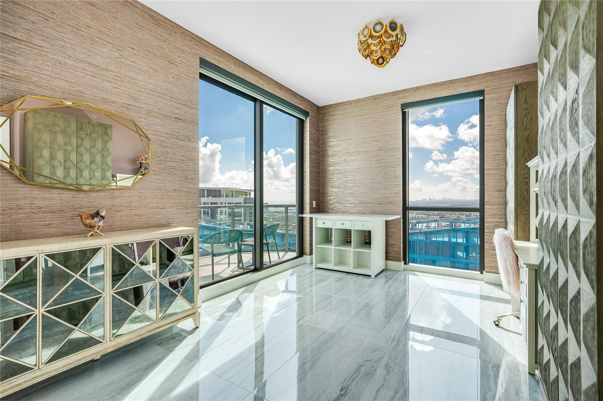 100 E Las Olas #4604, Fort Lauderdale FL 33301