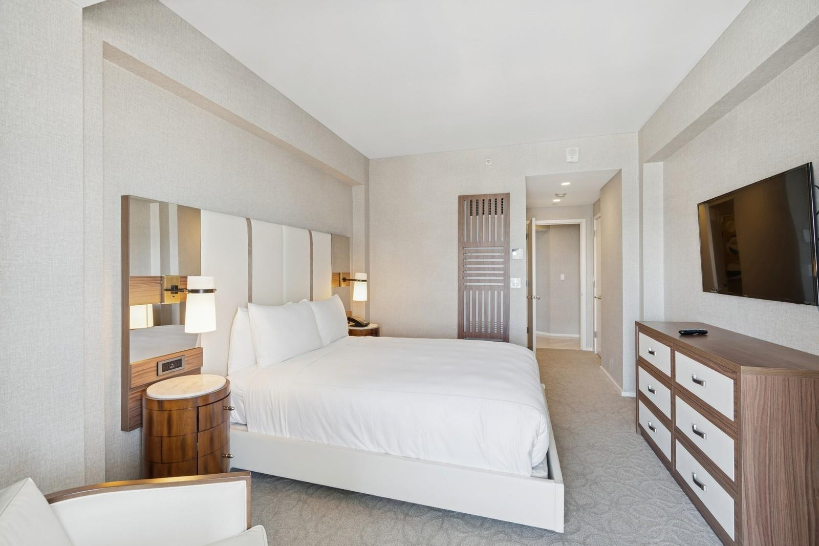 551 N Fort Lauderdale Beach #R1902, Fort Lauderdale FL 33304