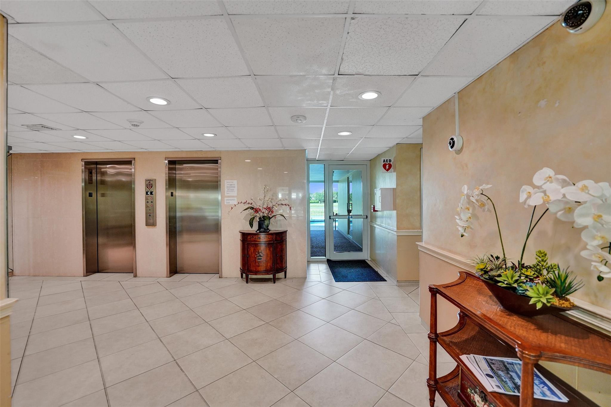 2500 NE 48th #603, Fort Lauderdale FL 33308