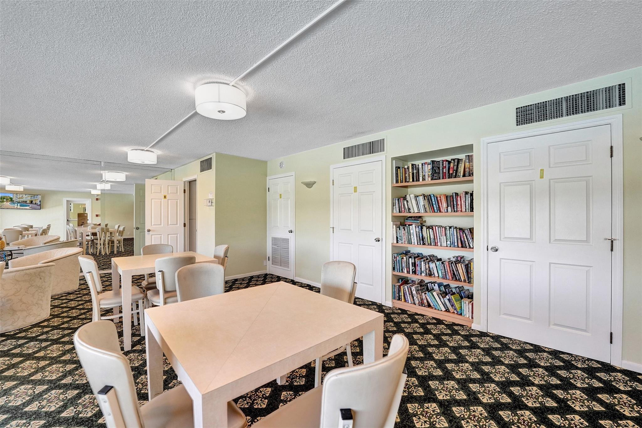 2500 NE 48th #603, Fort Lauderdale FL 33308