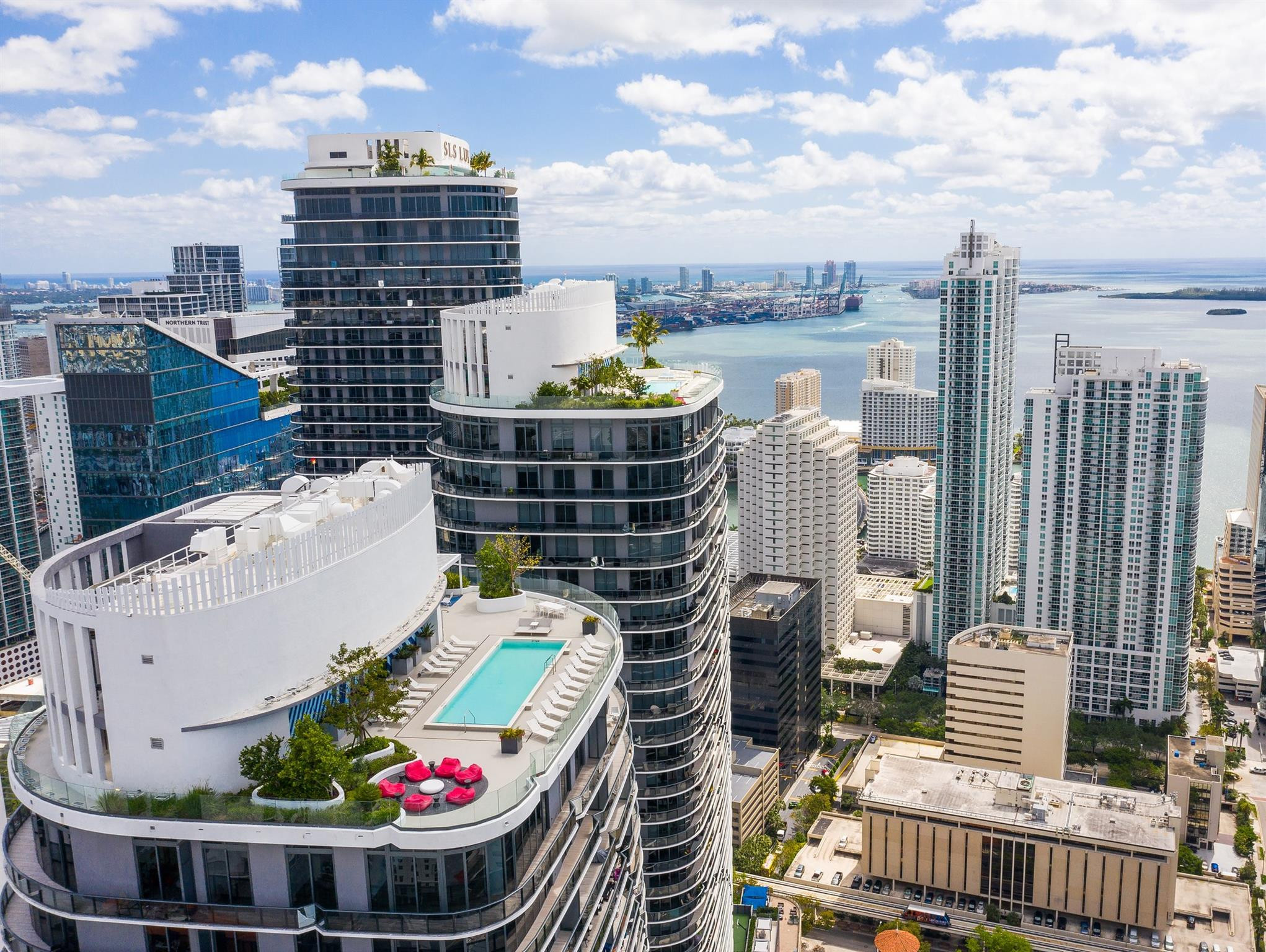 55 SW 9th #2210, Miami FL 33130