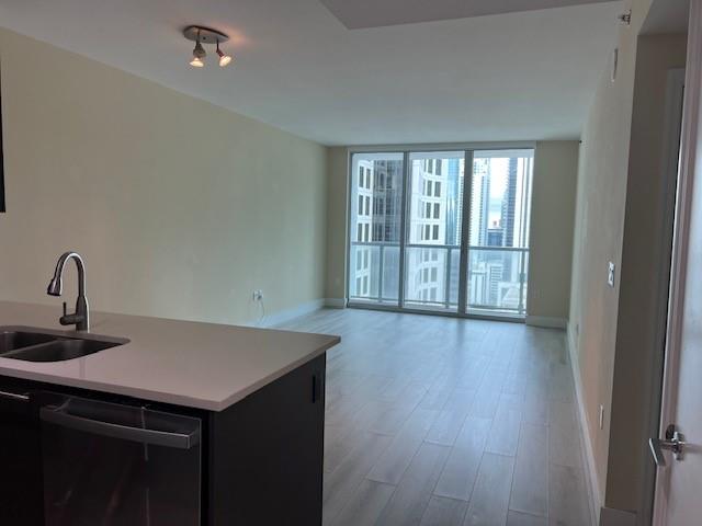 55 SE 6th St #2708, Miami FL 33131