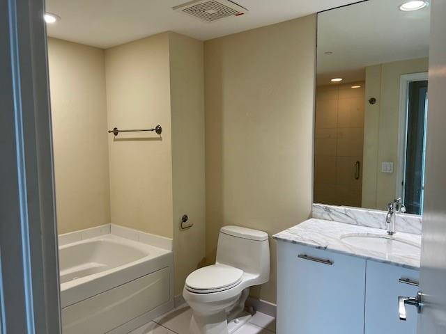 55 SE 6th St #2708, Miami FL 33131