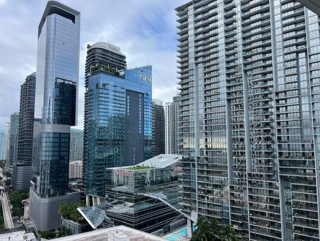 55 SE 6th St #2708, Miami FL 33131