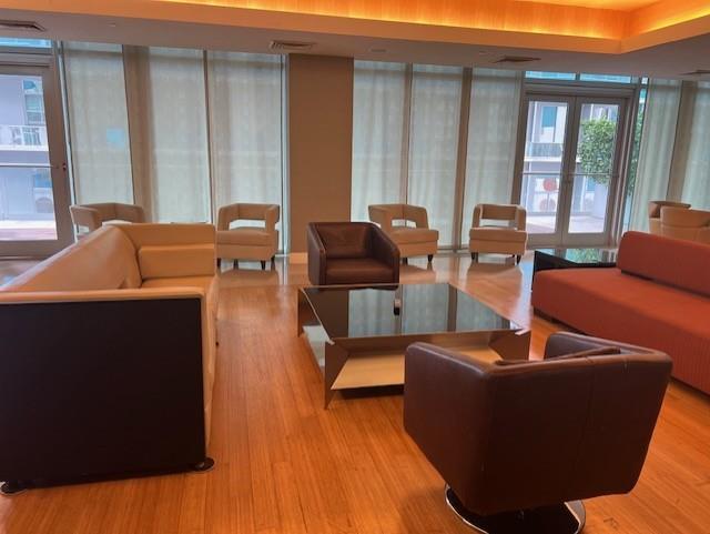 55 SE 6th St #2708, Miami FL 33131