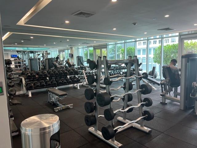55 SE 6th St #2708, Miami FL 33131