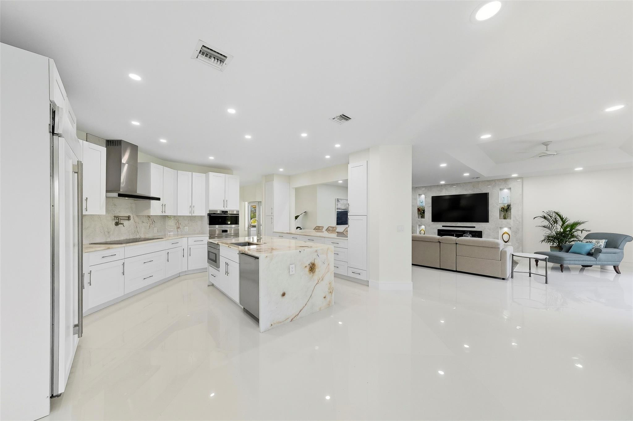 10038 Vestal, Coral Springs FL 33071