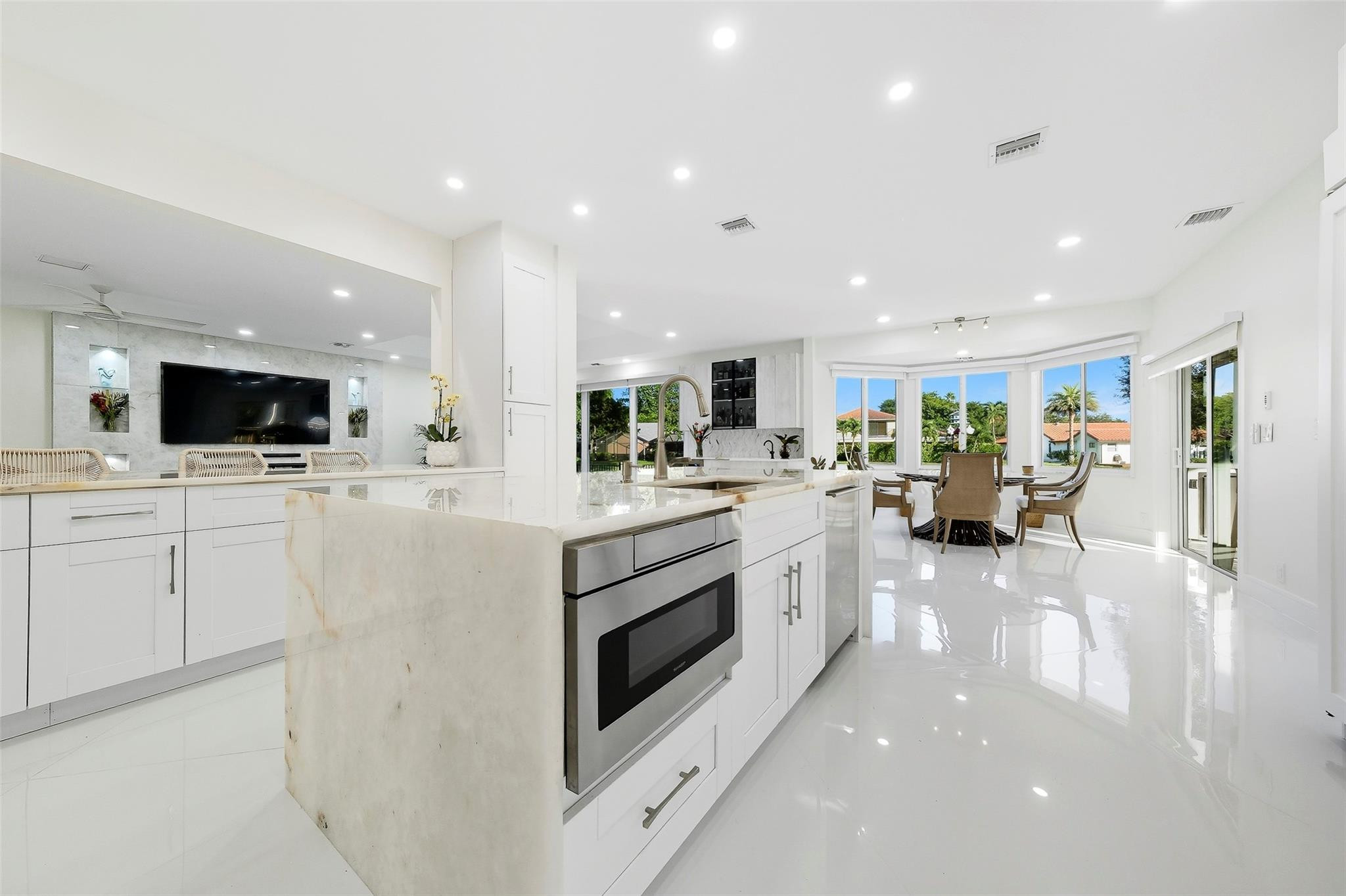 10038 Vestal, Coral Springs FL 33071