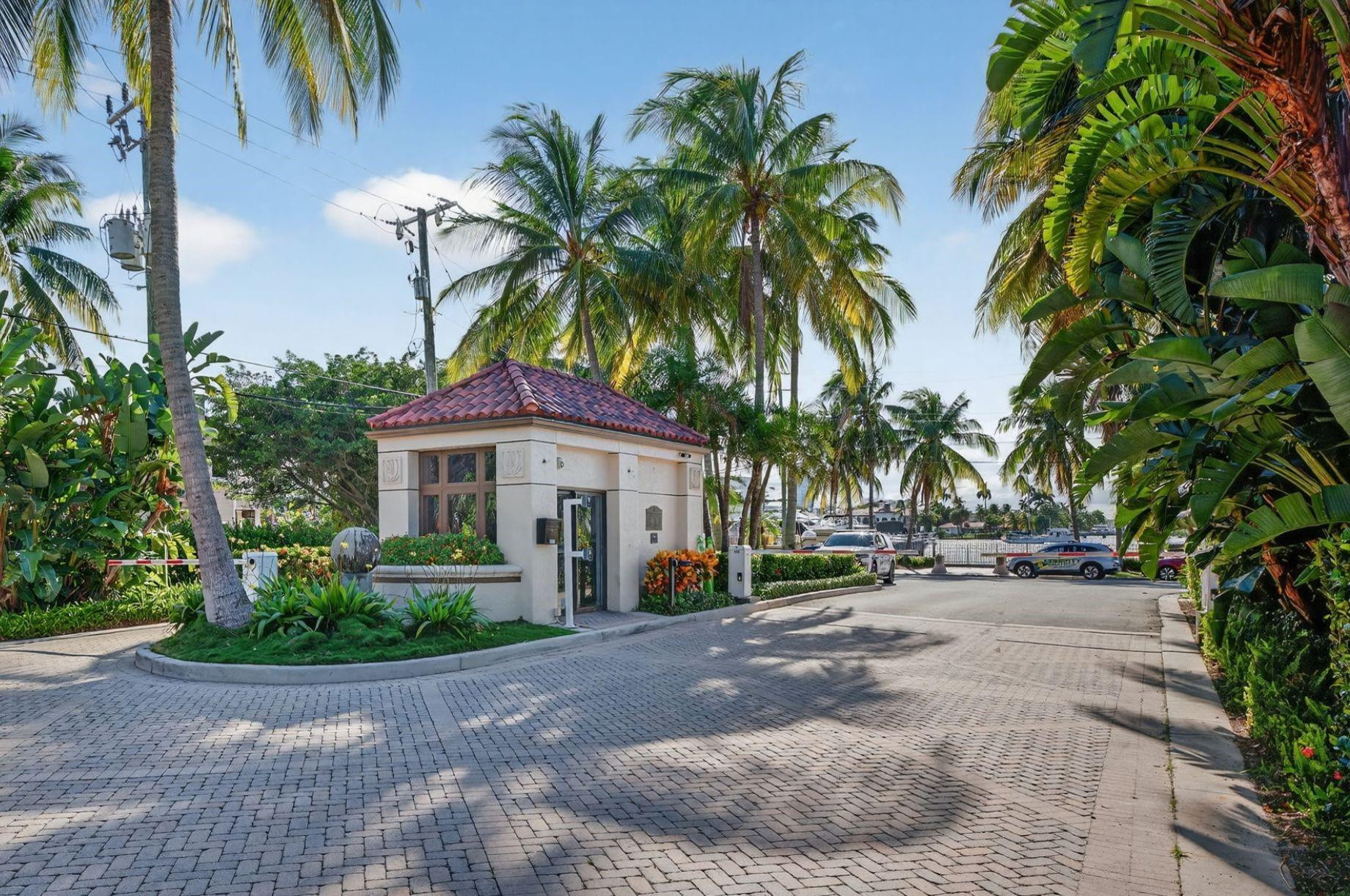1518 E Lake, Fort Lauderdale FL 33316