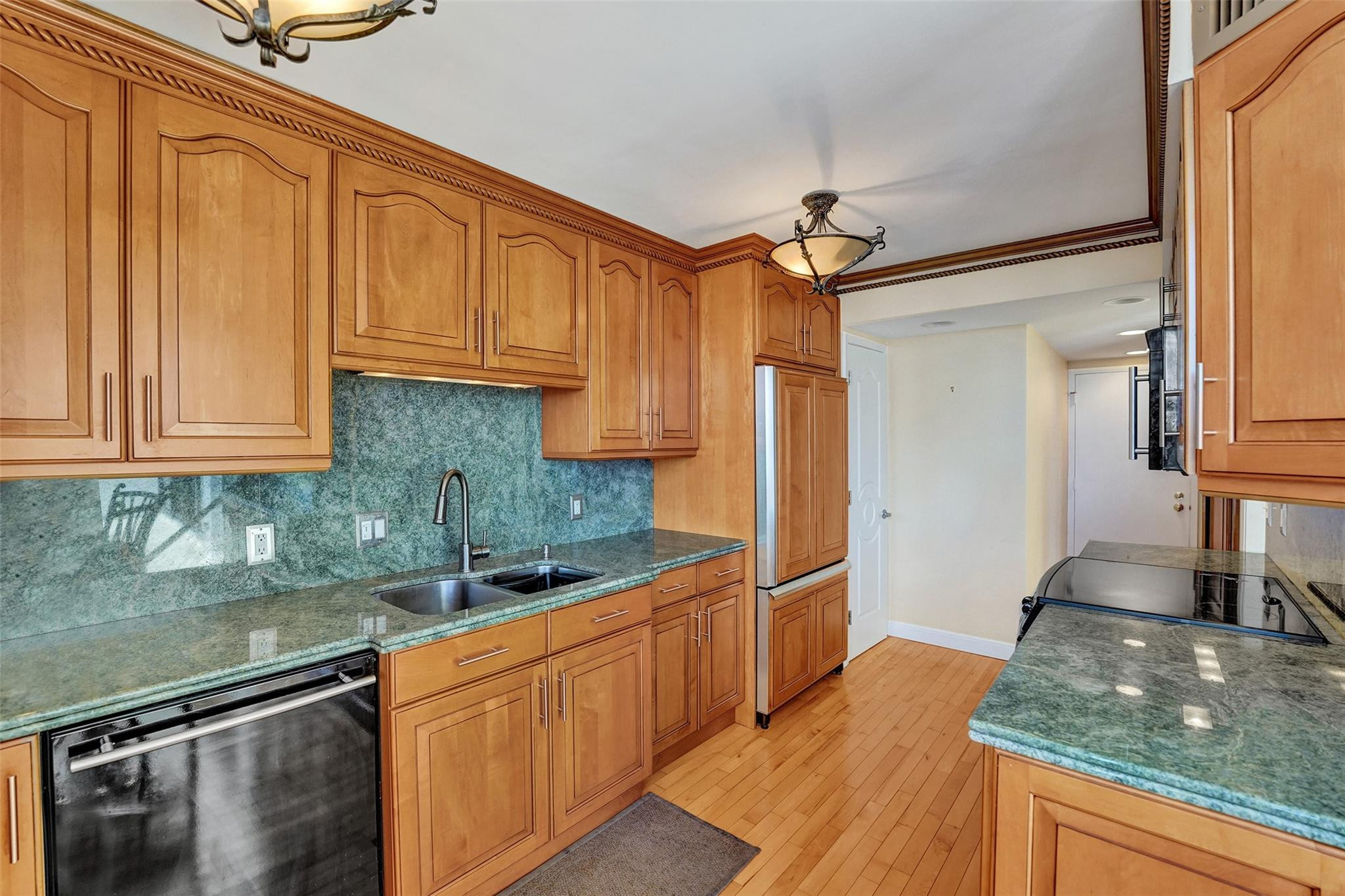 936 Intracoastal #11c, Fort Lauderdale FL 33304