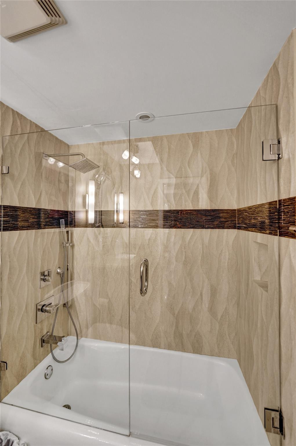 936 Intracoastal #11c, Fort Lauderdale FL 33304