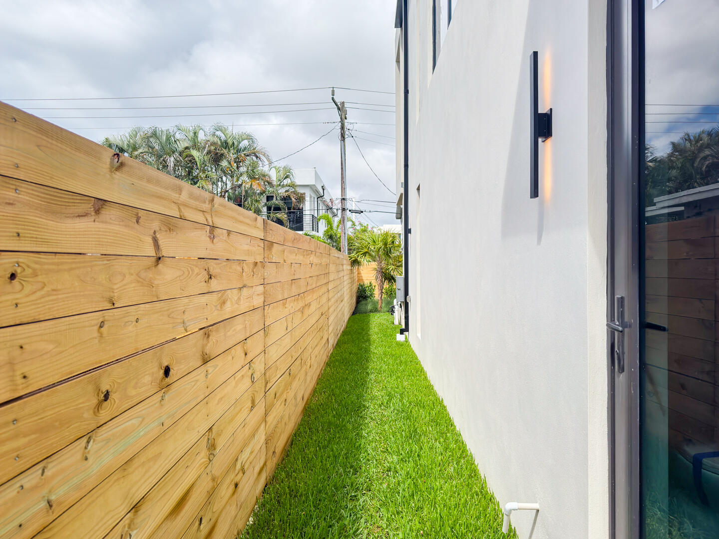 1319 NE 14th #1319, Fort Lauderdale FL 33304