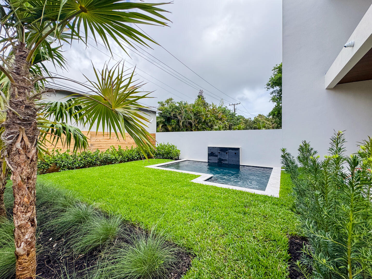 1319 NE 14th #1319, Fort Lauderdale FL 33304
