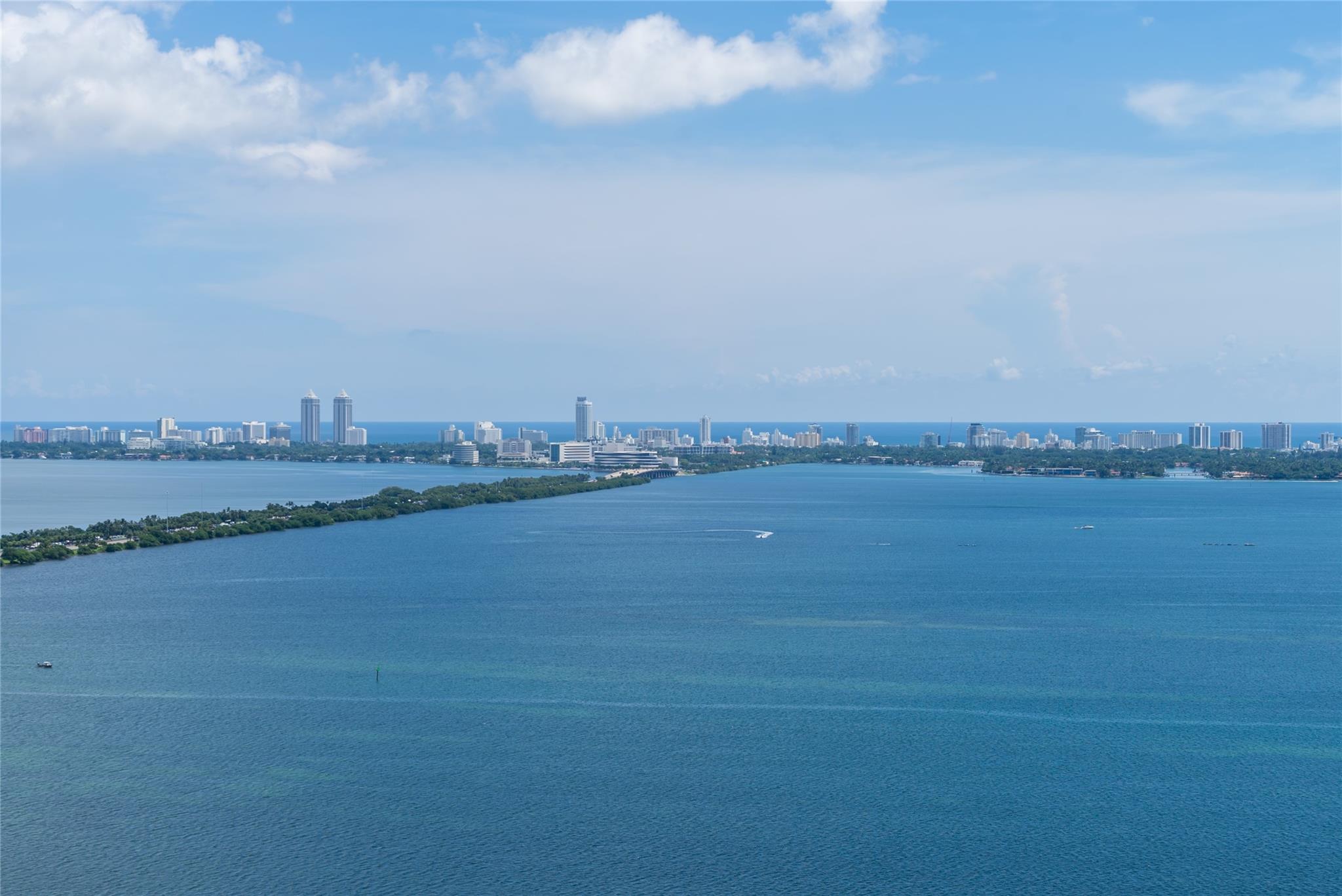 460 NE 28th St #3407, Miami FL 33137