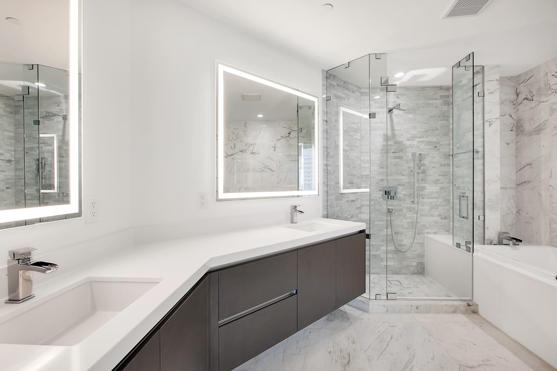 851 NE 1st #2005, Miami FL 33132