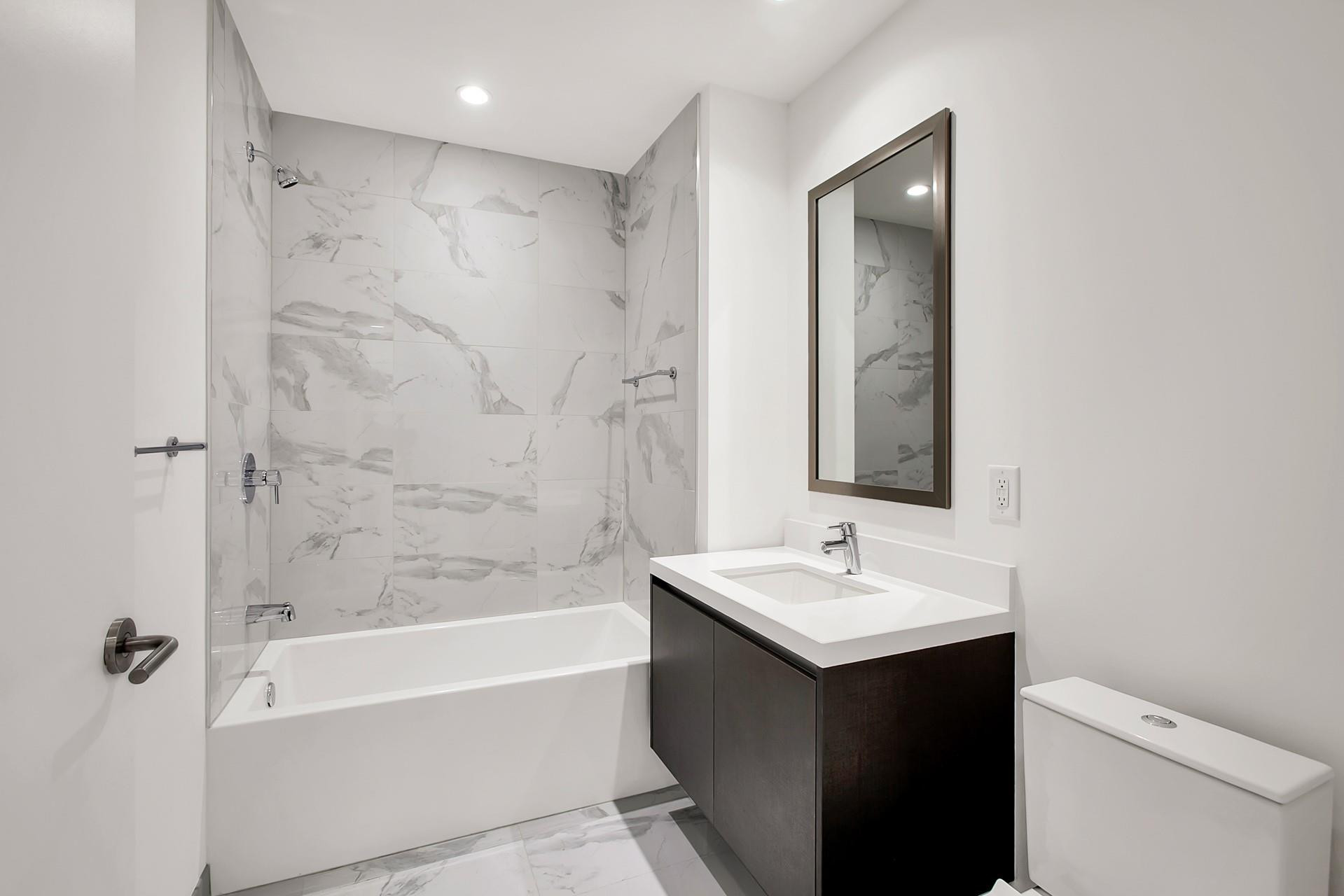 851 NE 1st #2005, Miami FL 33132