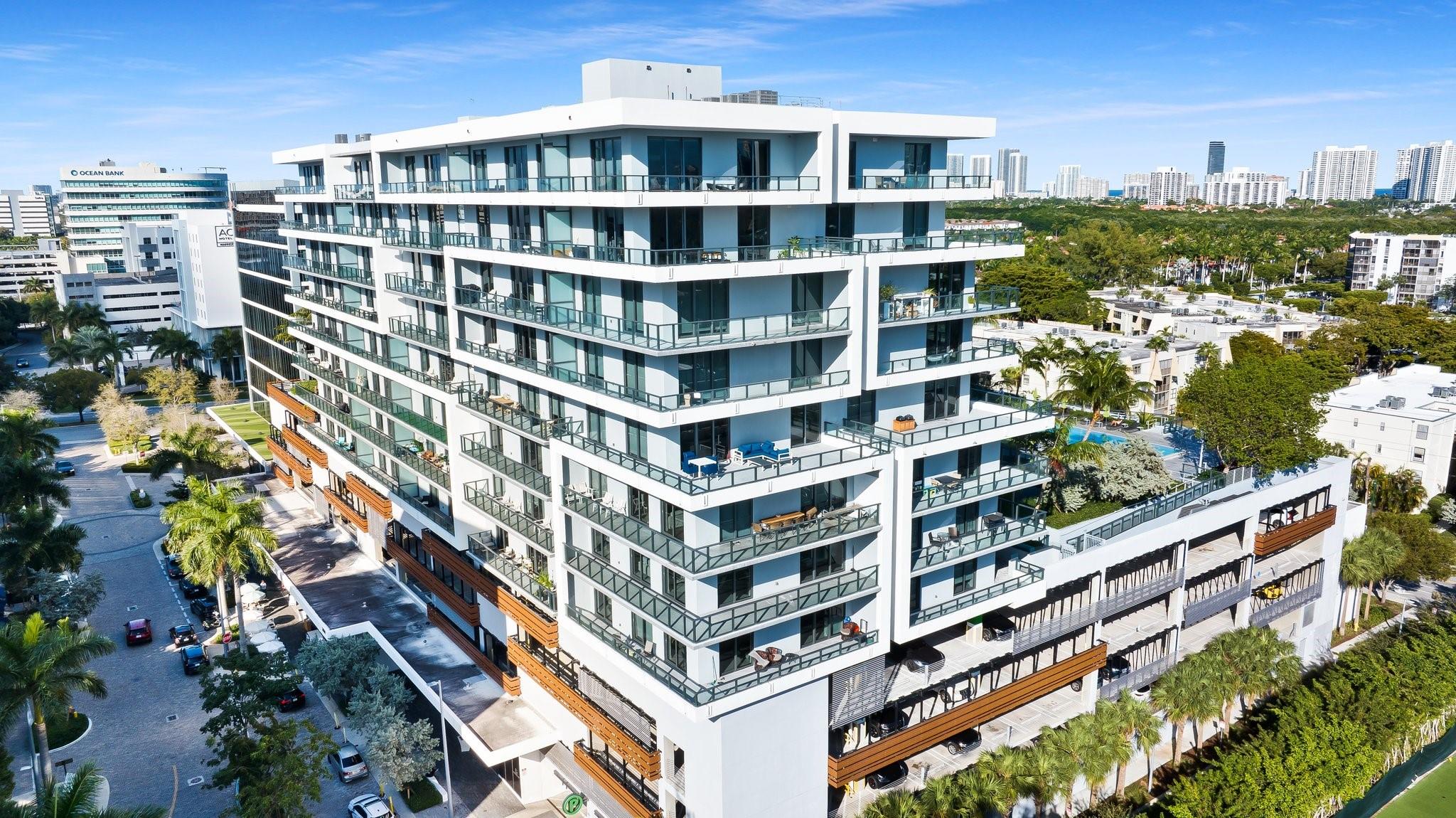 2960 NE 207th St #715, Miami FL 33180