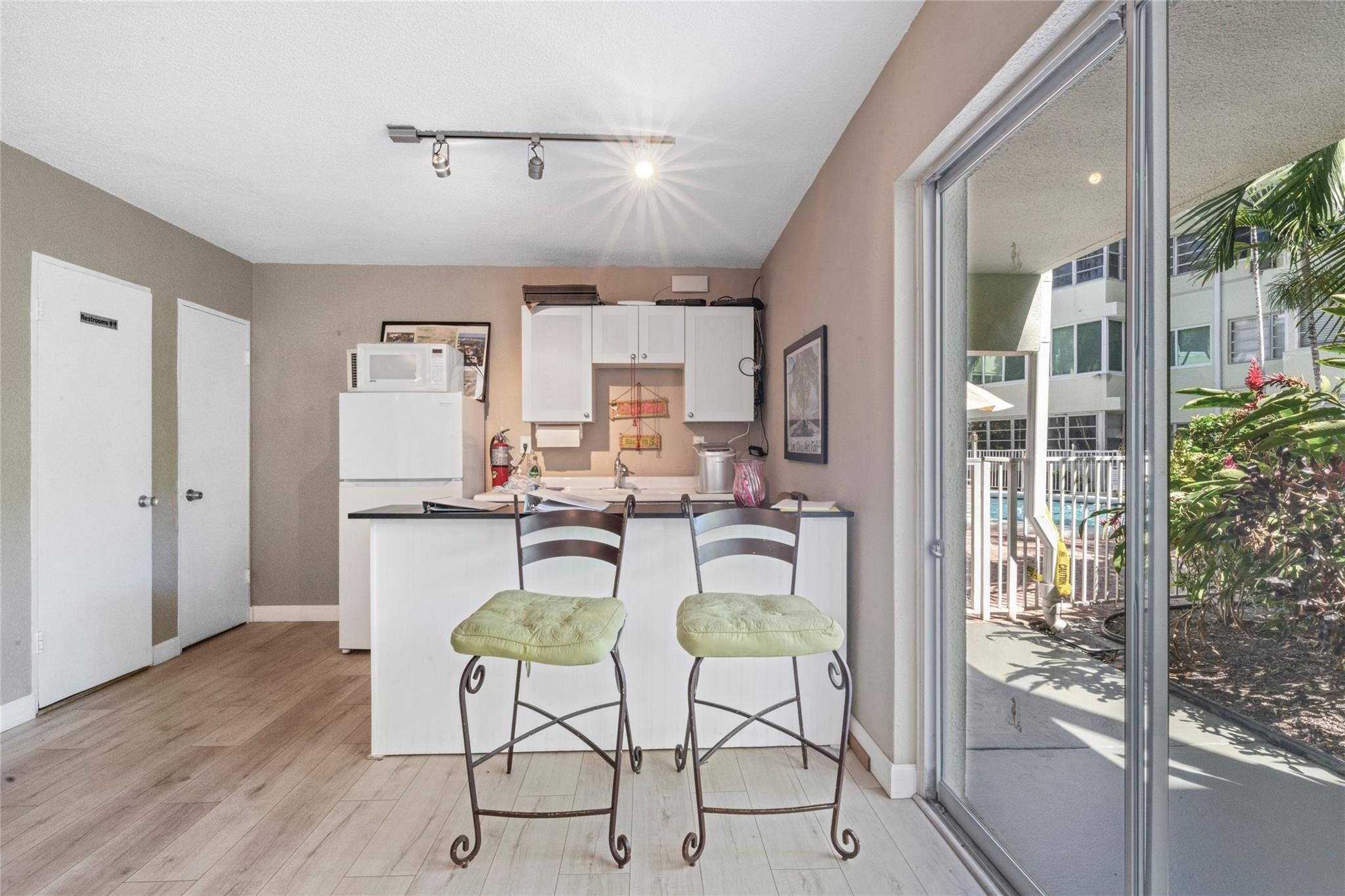 1000 SE 4th #117 & 118, Fort Lauderdale FL 33301