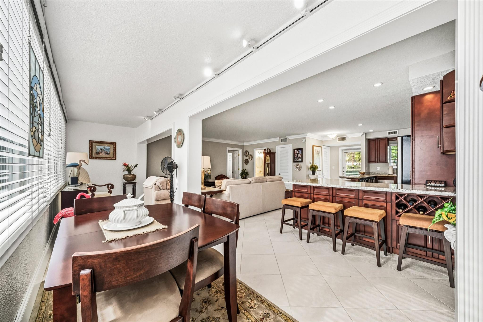 1000 SE 4th #117 & 118, Fort Lauderdale FL 33301
