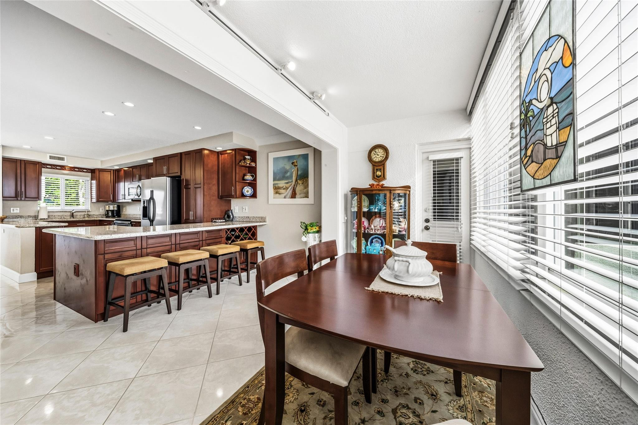 1000 SE 4th #117 & 118, Fort Lauderdale FL 33301