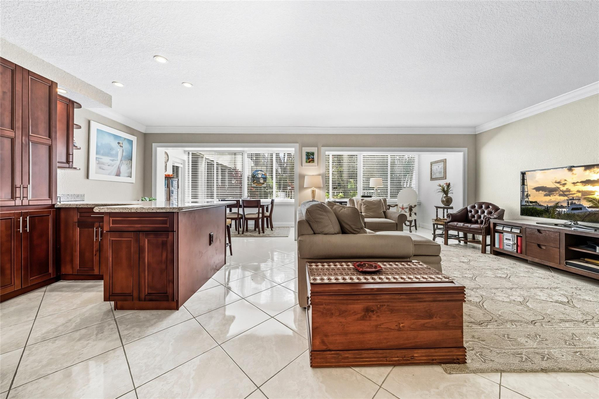 1000 SE 4th #117 & 118, Fort Lauderdale FL 33301