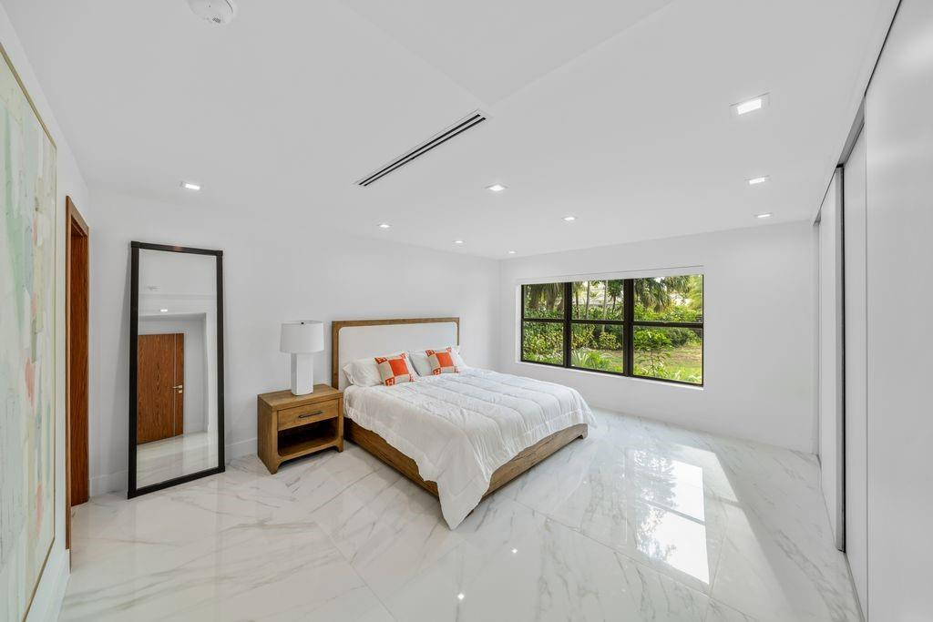 19 Gatehouse, Sea Ranch Lakes FL 33308