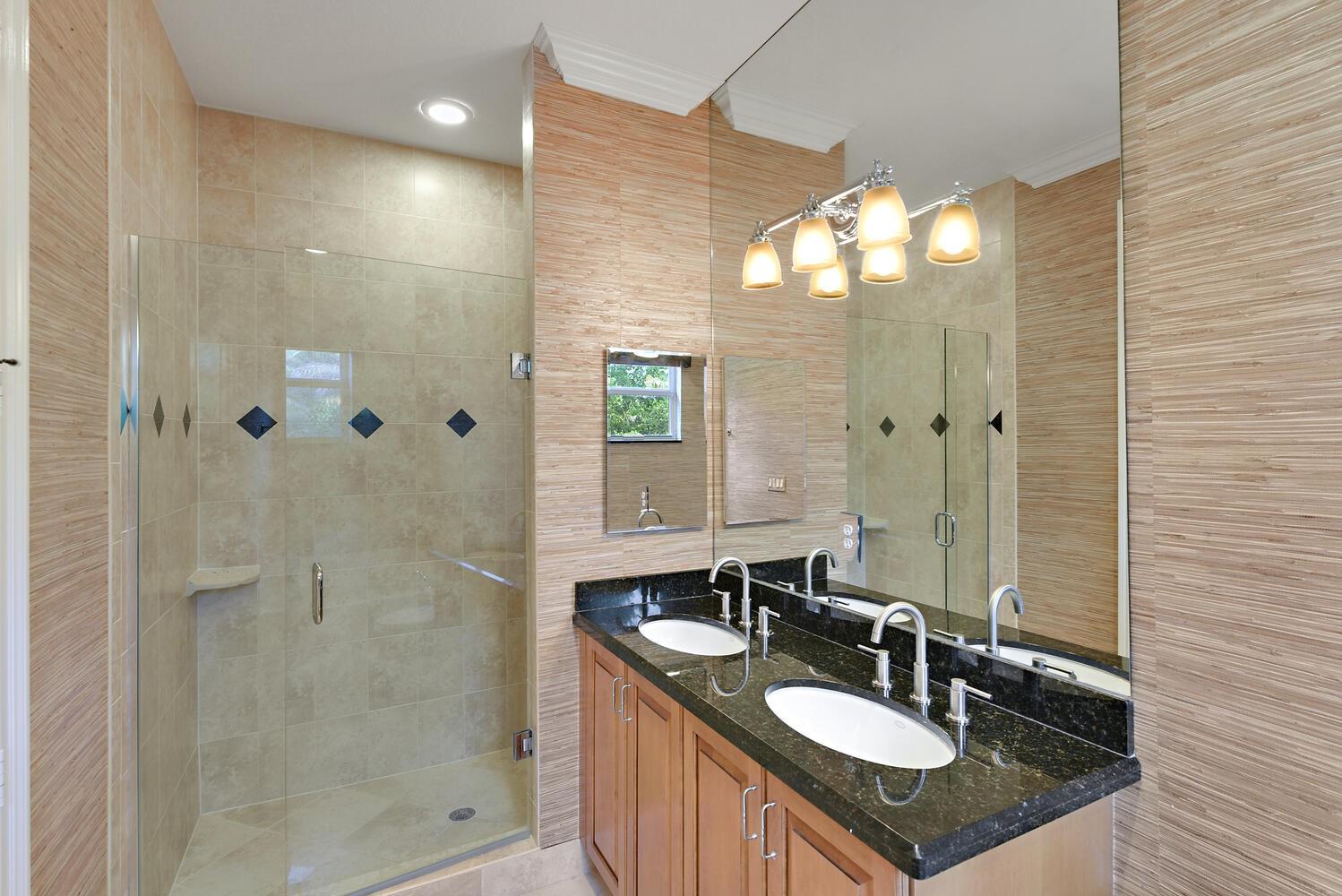 1875 Wood Glen Cir, West Palm Beach FL 33411
