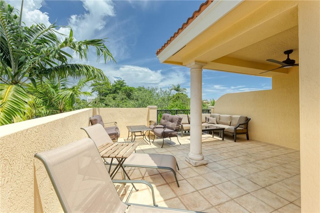 1206 NE 1st #1206, Fort Lauderdale FL 33301