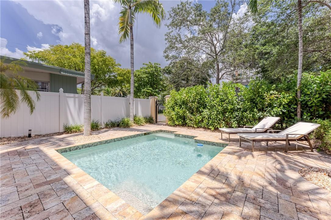 1206 NE 1st #1206, Fort Lauderdale FL 33301