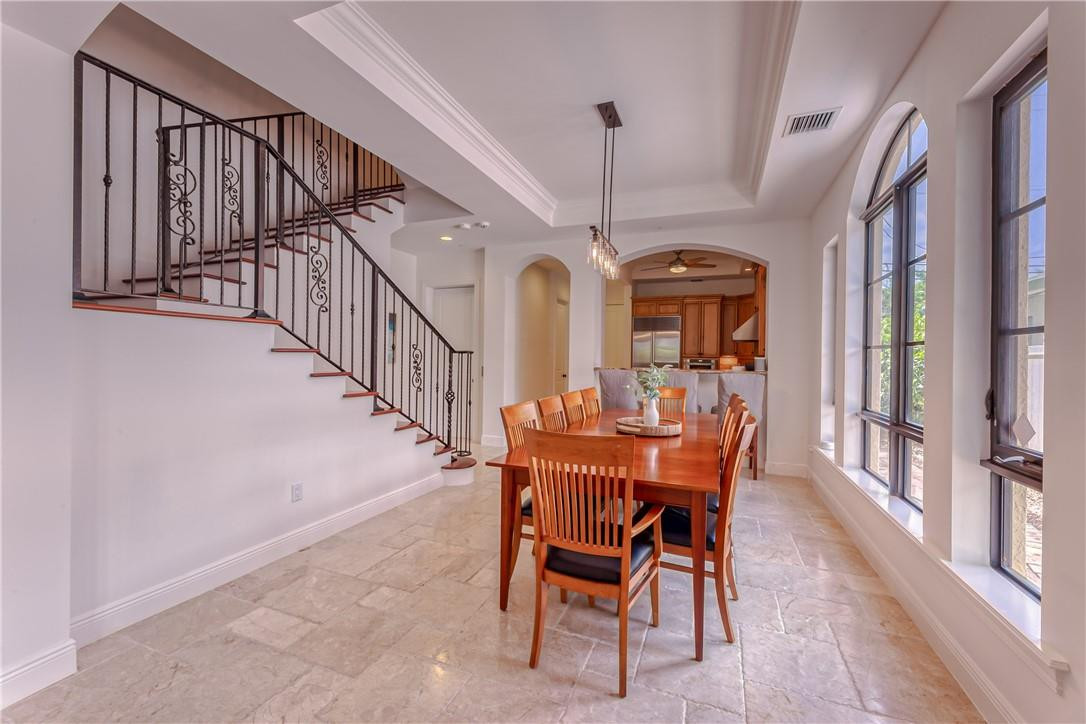 1206 NE 1st #1206, Fort Lauderdale FL 33301