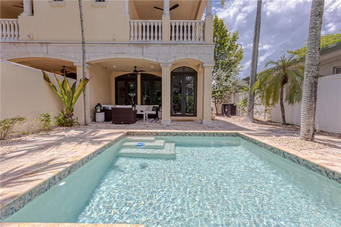 1206 NE 1st #1206, Fort Lauderdale FL 33301