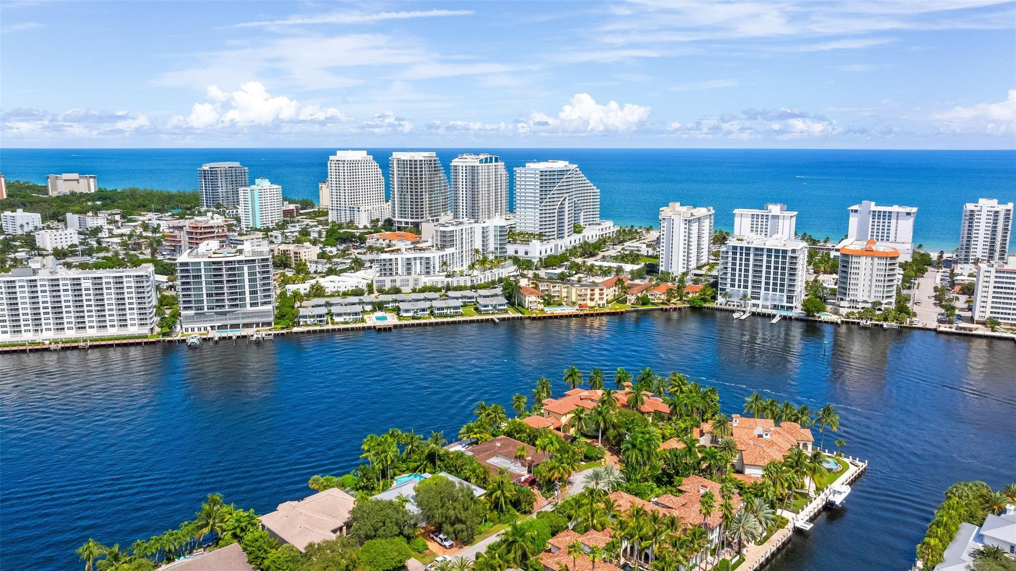 2701 Aqua Vista, Fort Lauderdale FL 33301