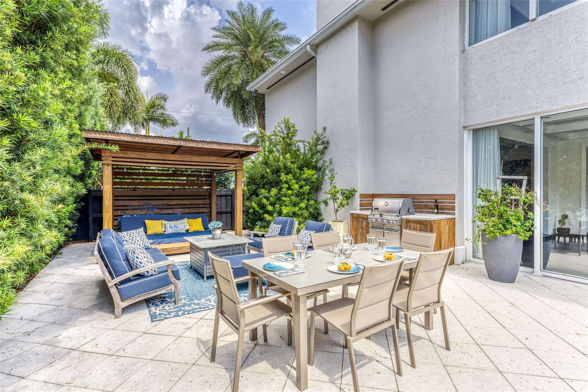524 Poinciana, Fort Lauderdale FL 33301
