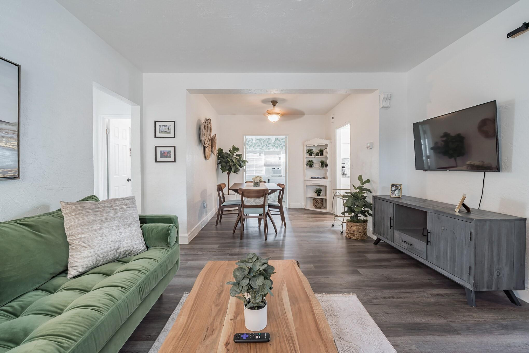 1016 42, Miami FL 33127