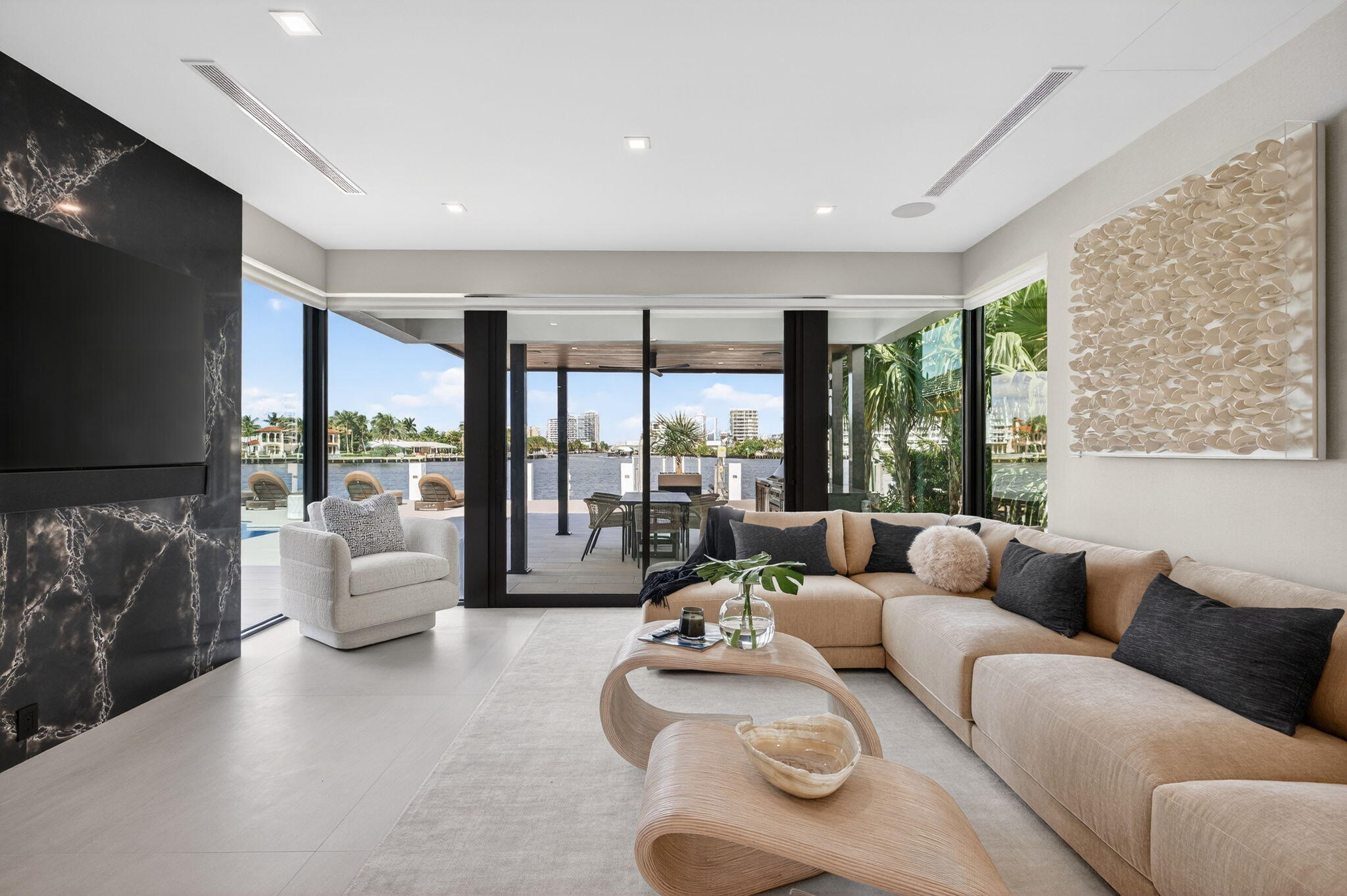 2533 Aqua Vista, Fort Lauderdale FL 33301