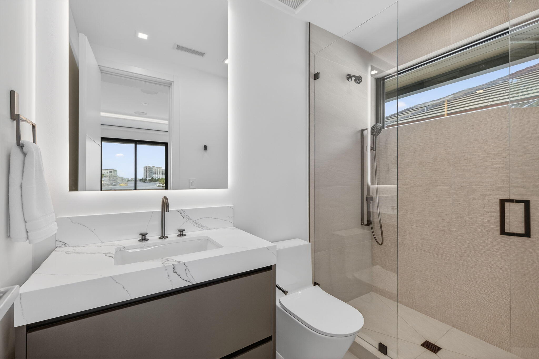 2533 Aqua Vista, Fort Lauderdale FL 33301