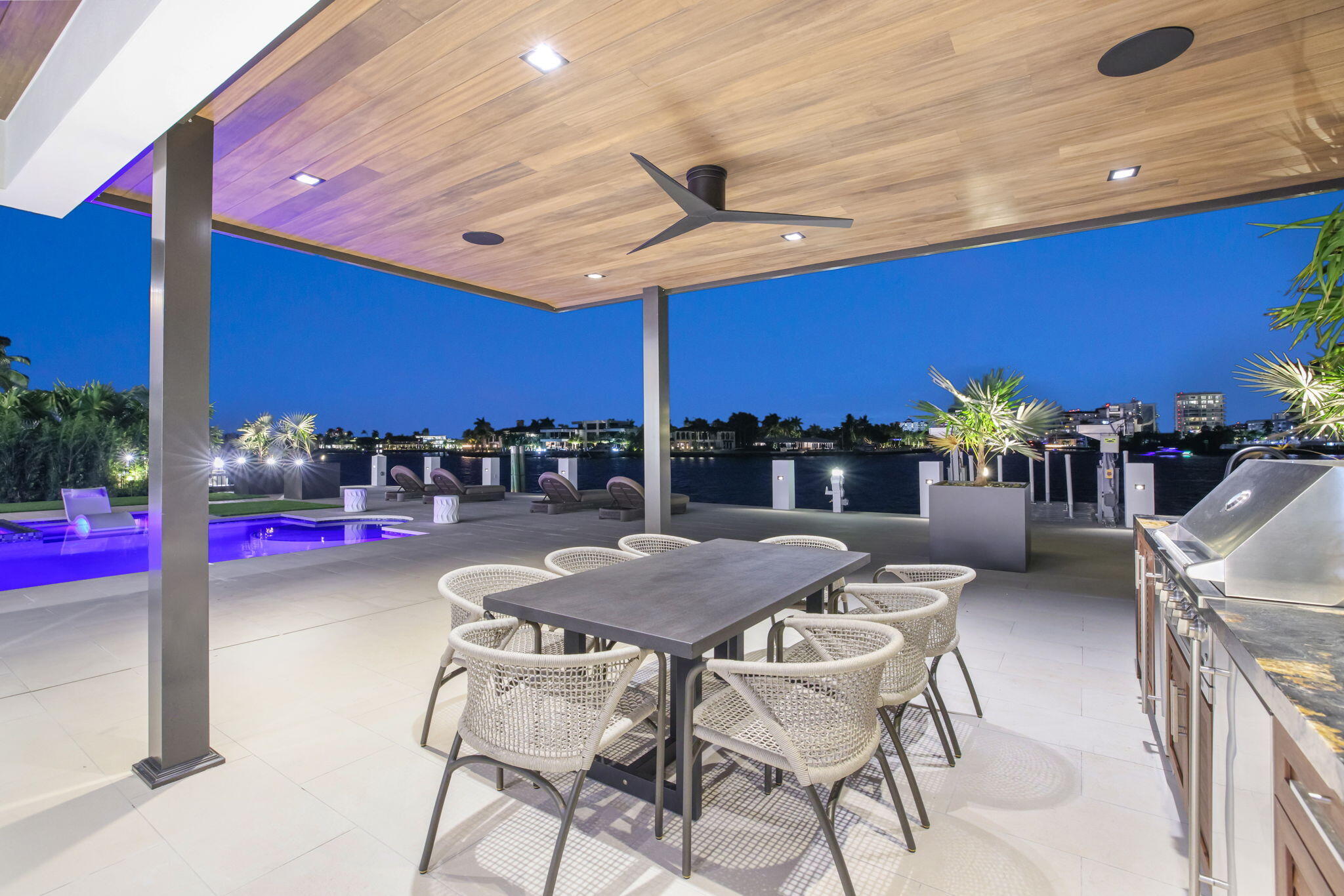 2533 Aqua Vista, Fort Lauderdale FL 33301