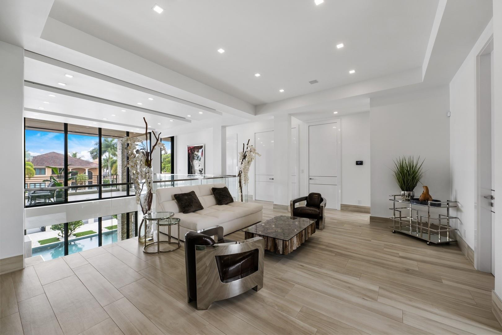 2437 Delmar, Fort Lauderdale FL 33301