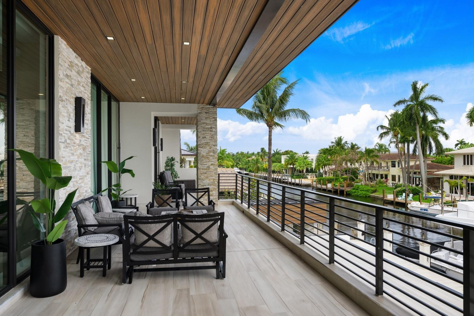 2437 Delmar, Fort Lauderdale FL 33301