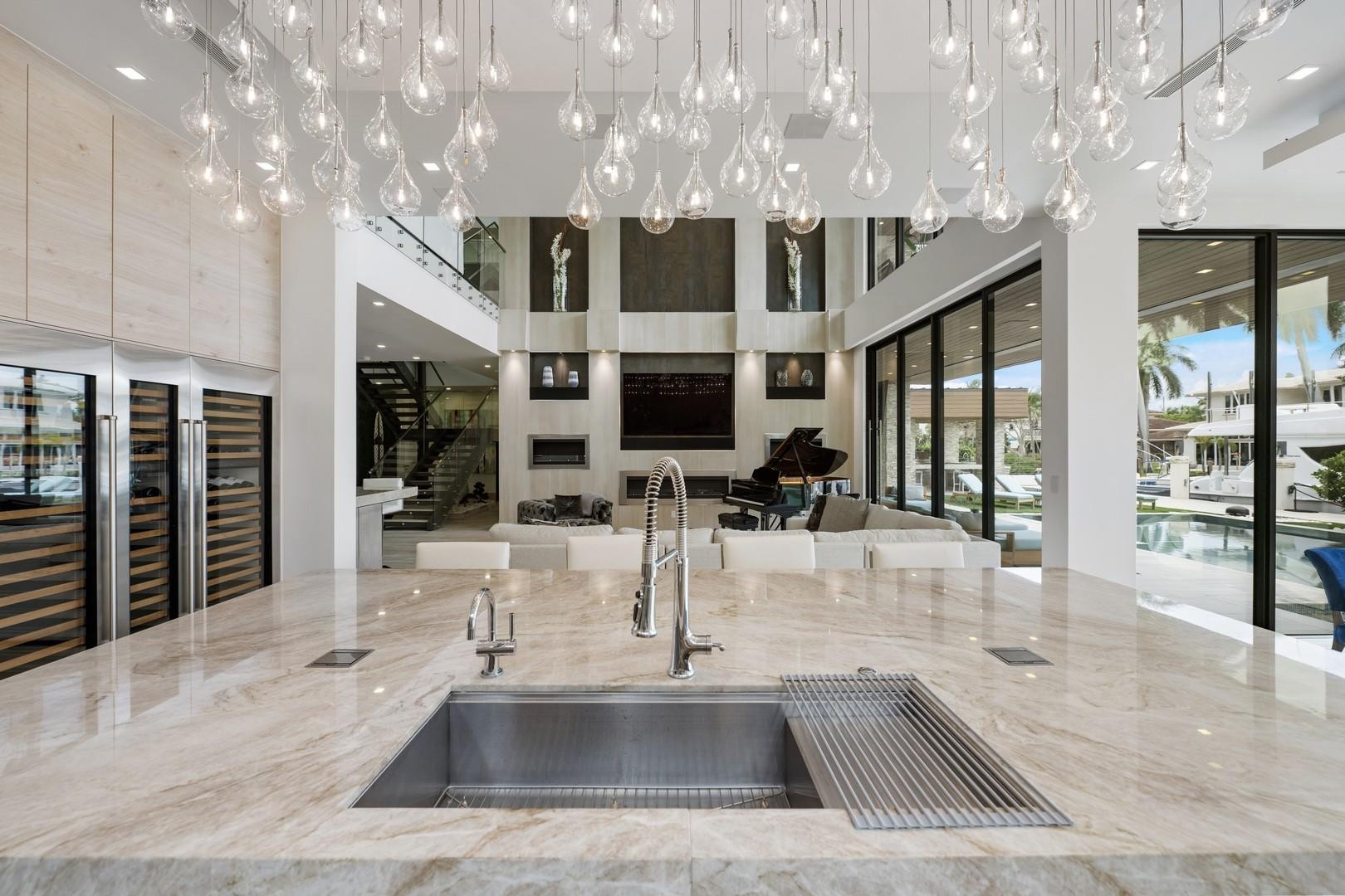 2437 Delmar, Fort Lauderdale FL 33301