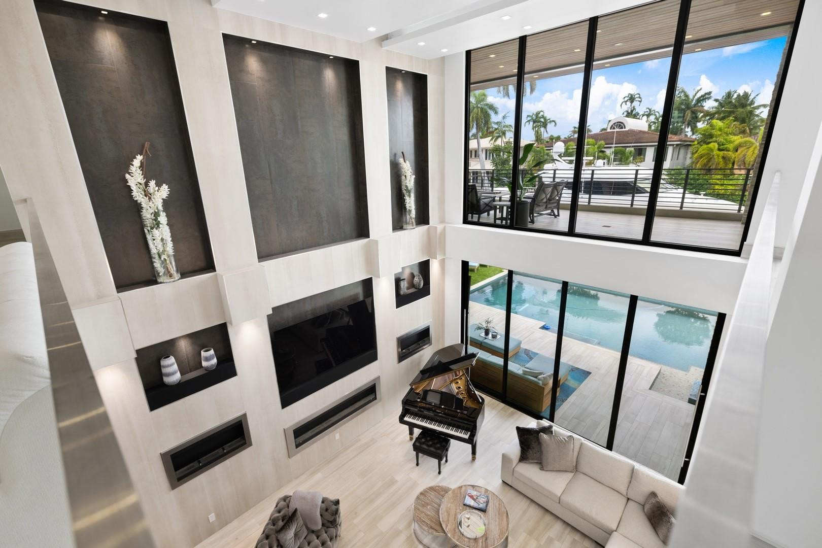 2437 Delmar, Fort Lauderdale FL 33301