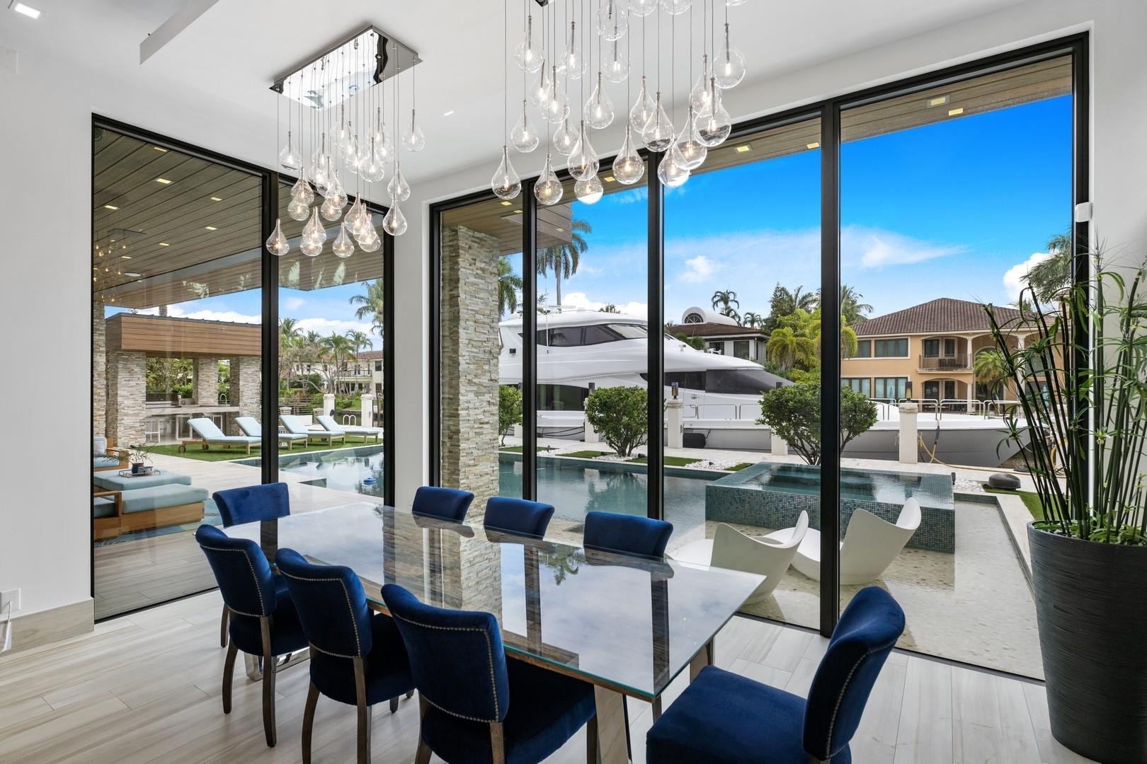 2437 Delmar, Fort Lauderdale FL 33301