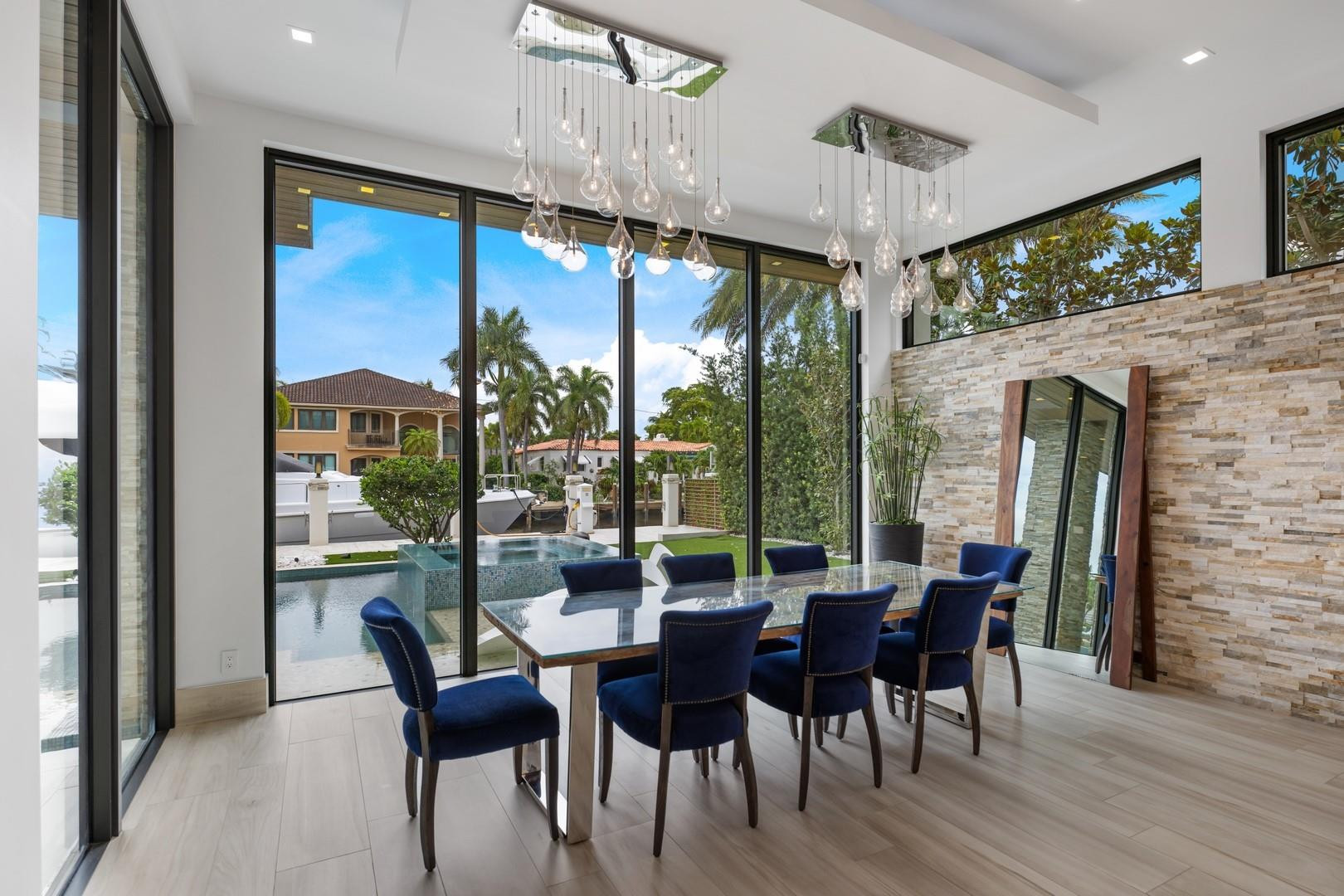 2437 Delmar, Fort Lauderdale FL 33301
